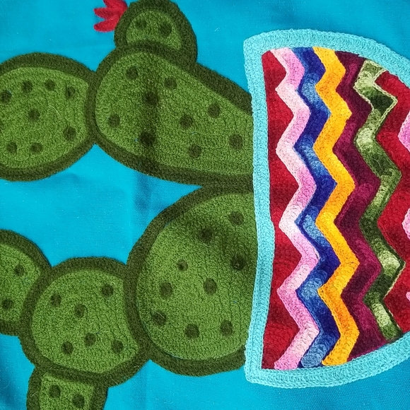 Cactus Accent Pillow Case - Picture 2 of 4
